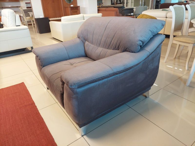 Dunja Armchair