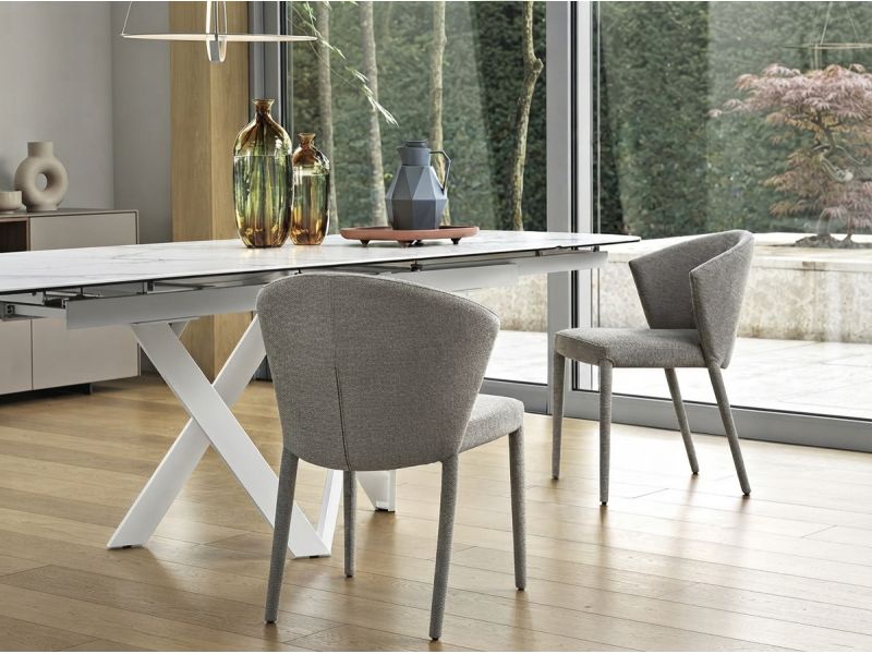 Amelie Chair (x)