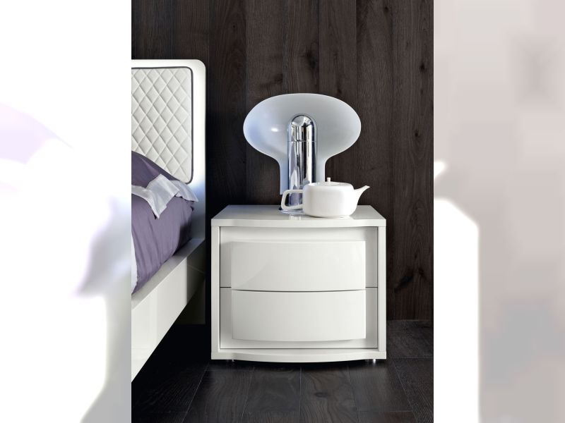 Dama Bianca Nightstand