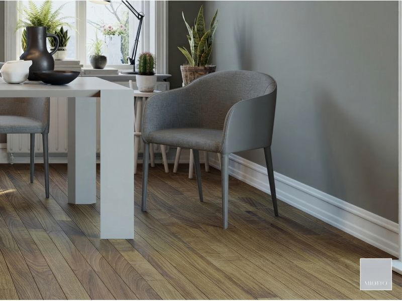 Salice Chair