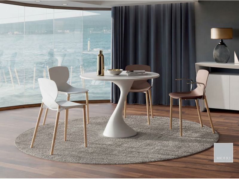 Ola Chair