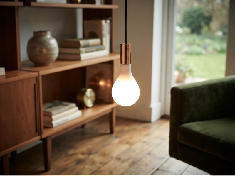 Pom Pom Lamp