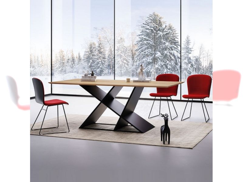 Emme Table