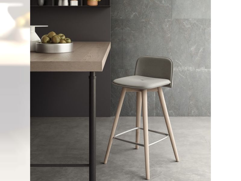 Molly Bar Chair