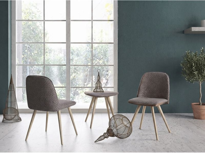 Molly Chair (x)