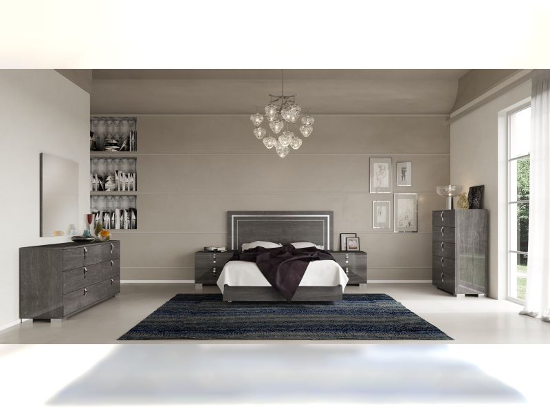 Sarah Night Complete