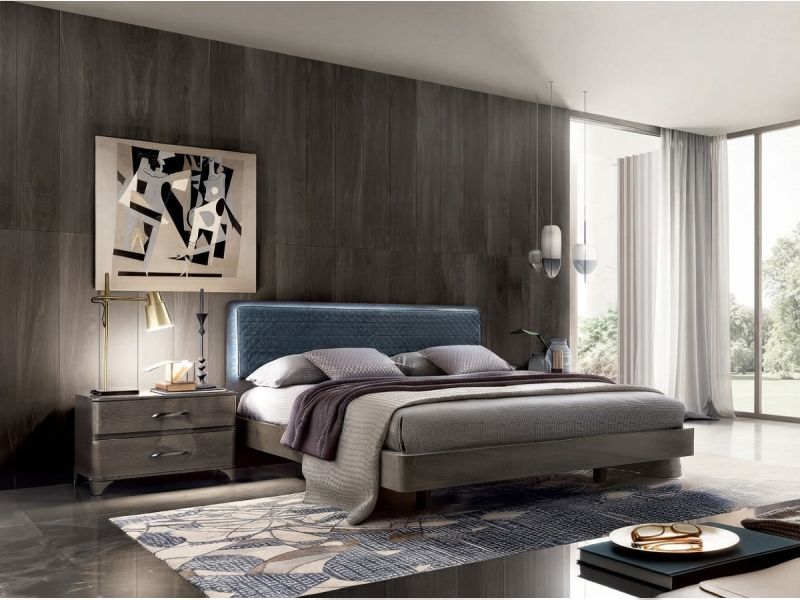Maia VIP Nightstand