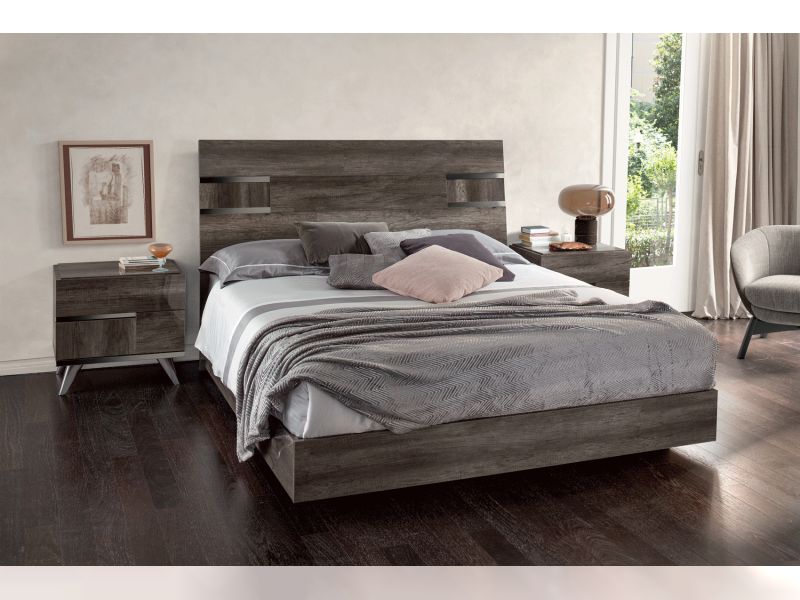 Medea Nightstand