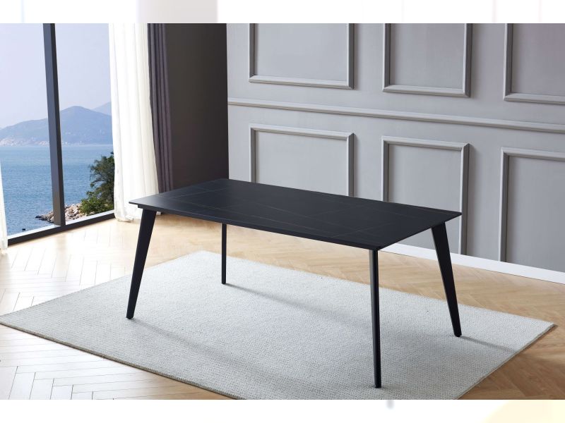 Lorela Table