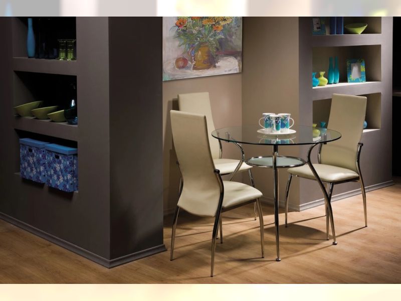 S-Finezja A Table