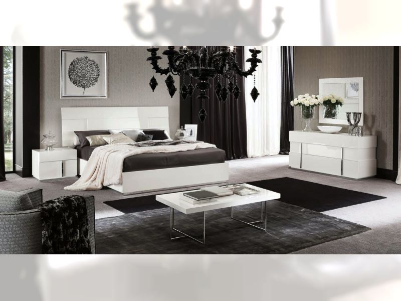 Canova Dresser