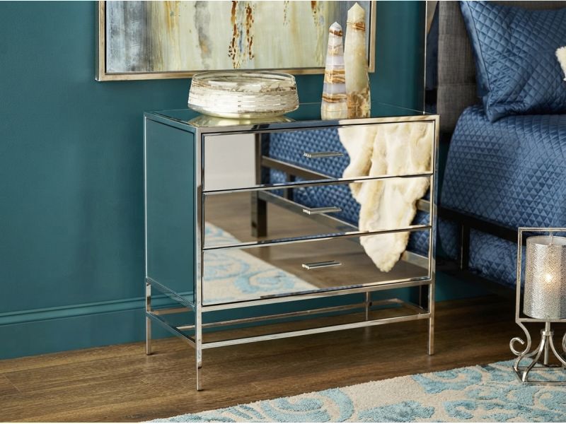 Vintage Glam Chest (x)