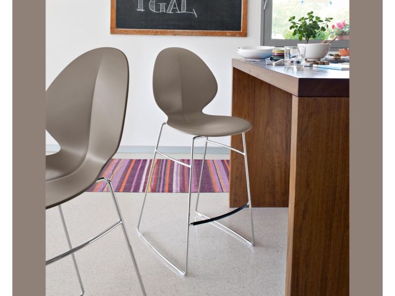 Basil Metal Bar Chair