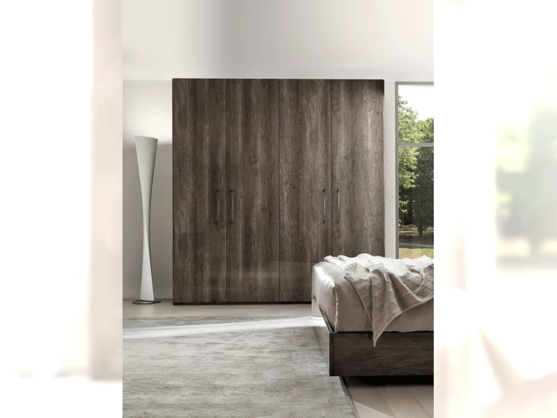 Medea Wardrobe