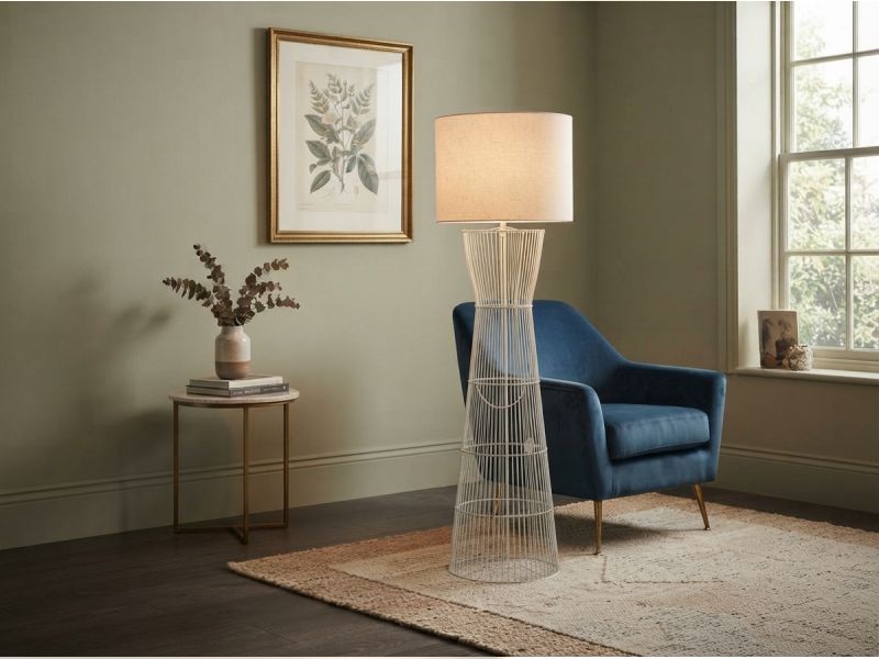 Nycia Lamp