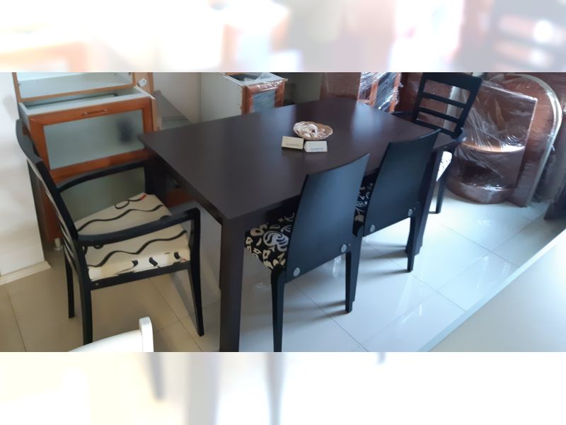 BL121 Table