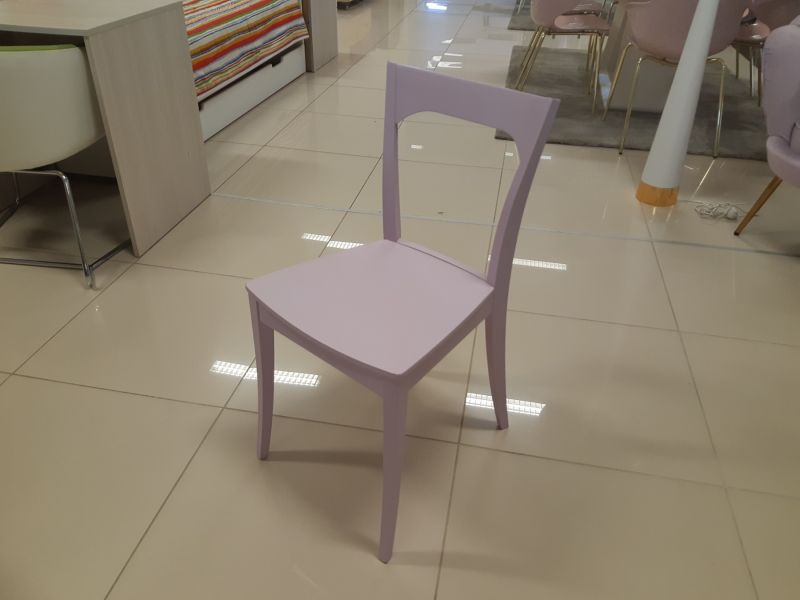 040 Chair