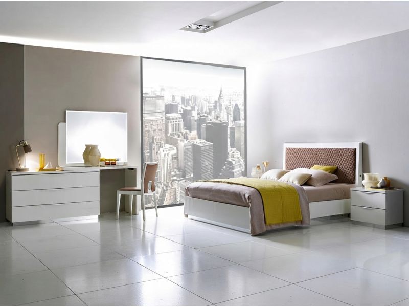 Onda Vanity Table