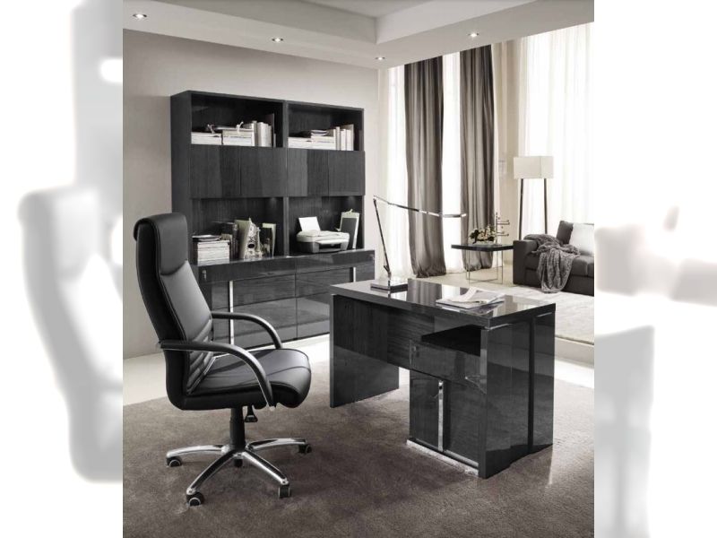 Montecarlo Office Vitrine