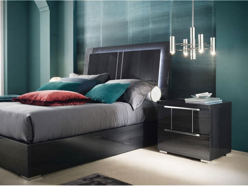 Versilia Nightstand