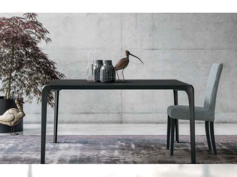 Sinua Table