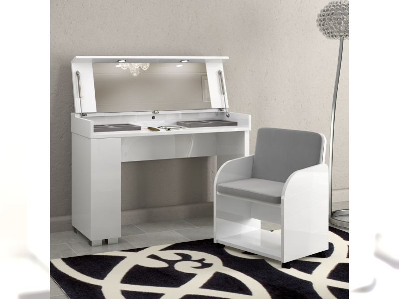 Dream Vanity Table