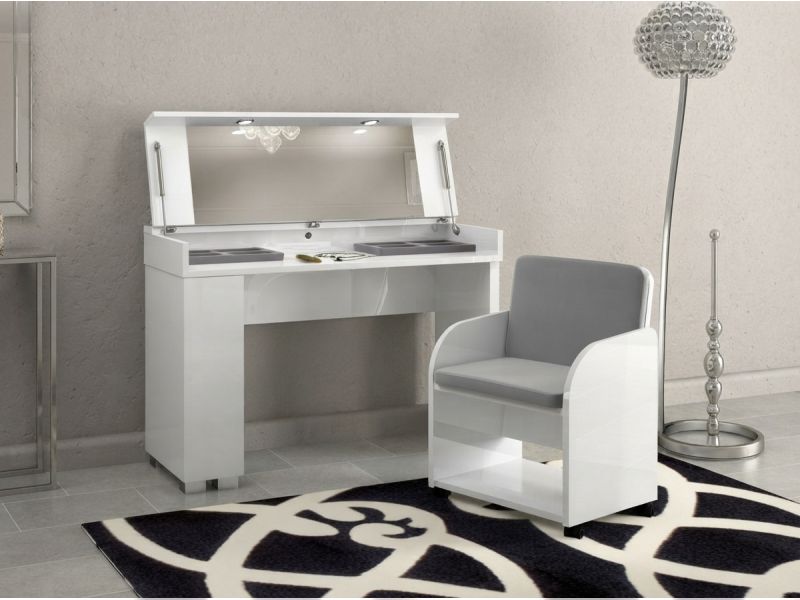 Dream Vanity Table