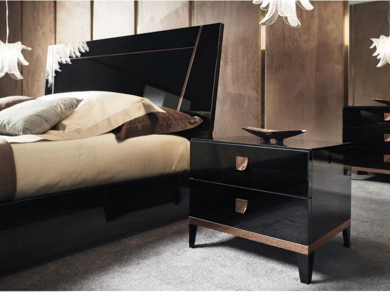 Mont Noir Nightstand