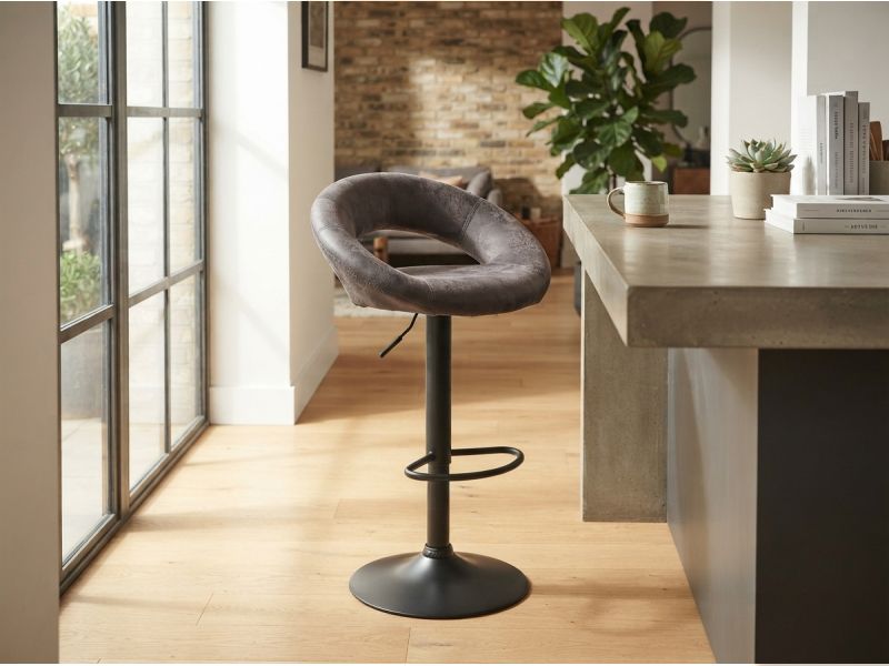 Vance Bar Chair