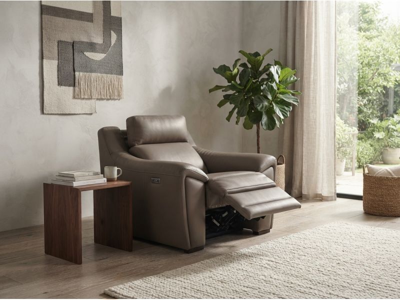 Tosca Armchair