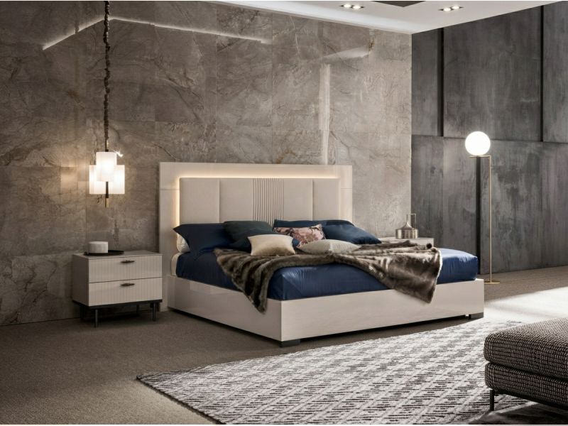 Claire Bed
