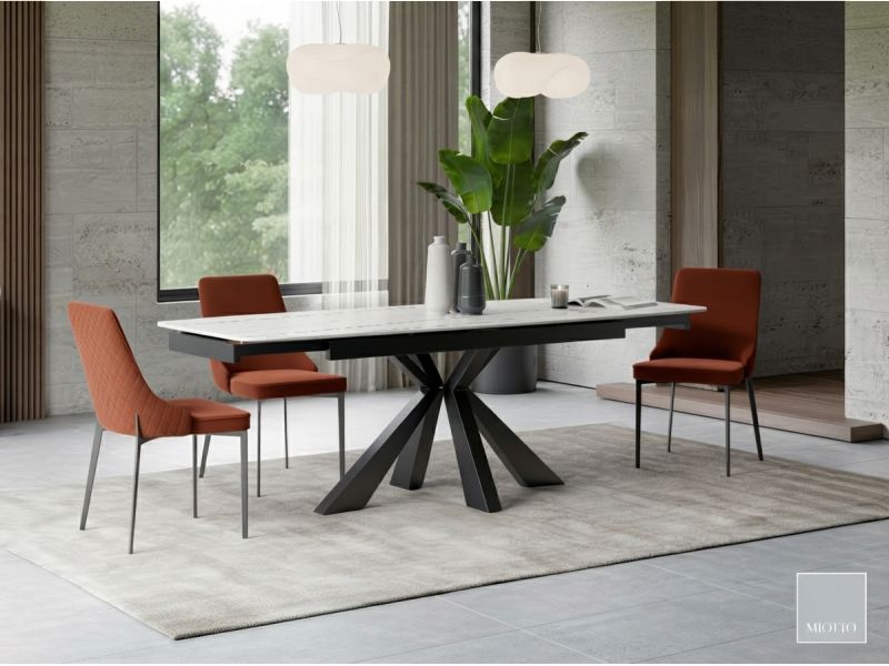 Guidonia Chair