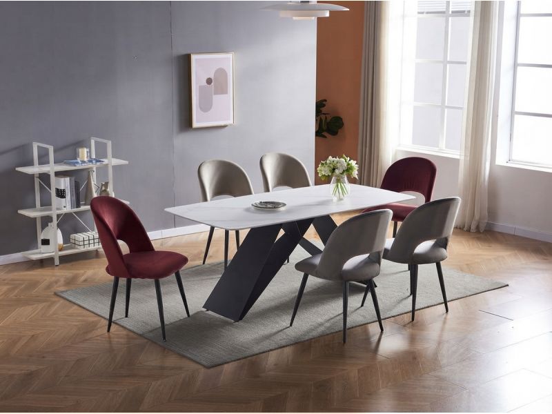Amaya Table