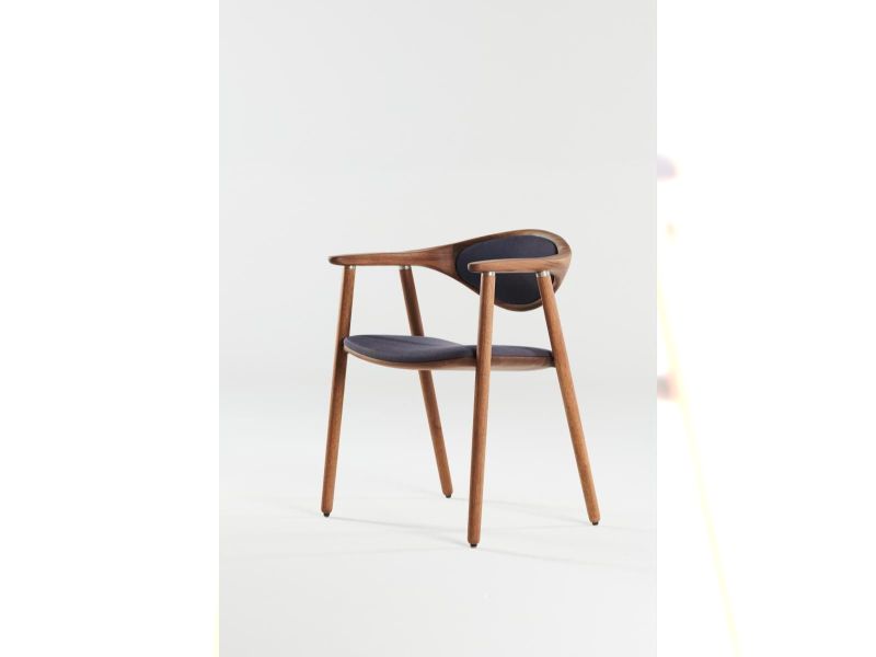 Naru Chair