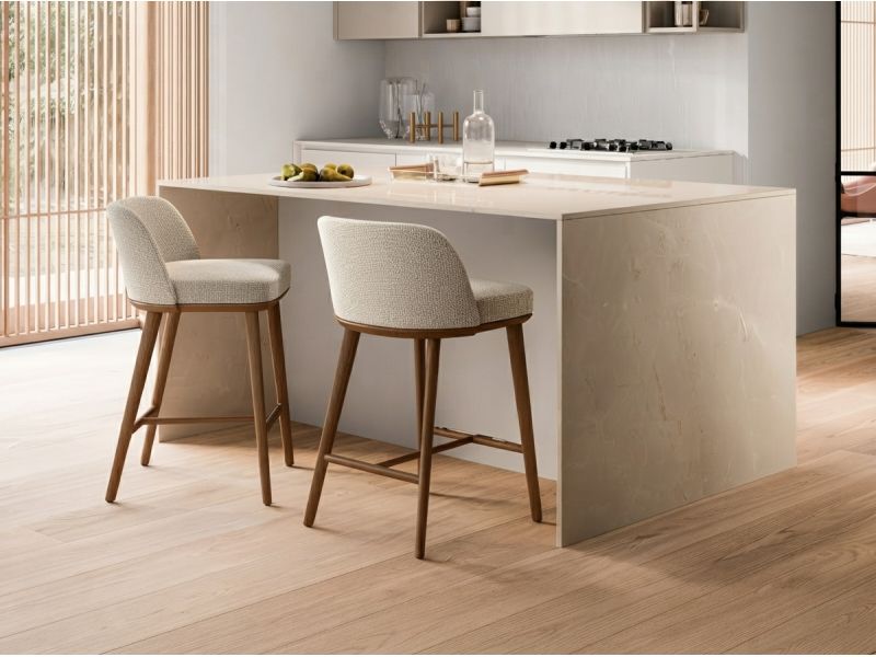 Foyer Bar Chair