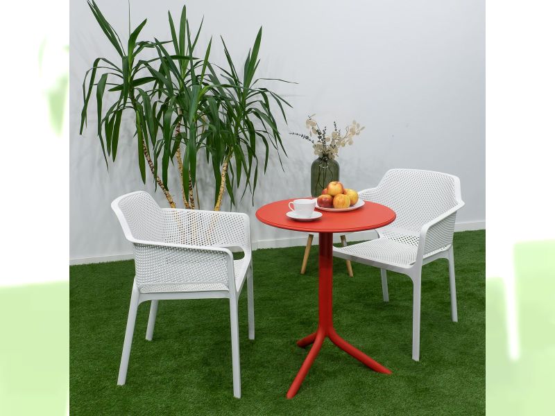 Spritz Table