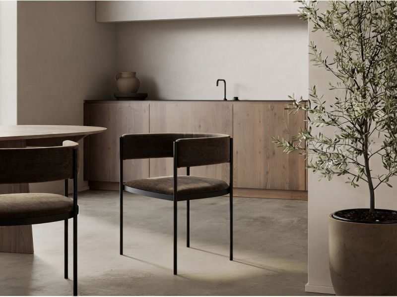 Roveto Chair