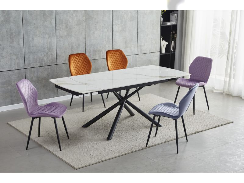 Gavilia Table