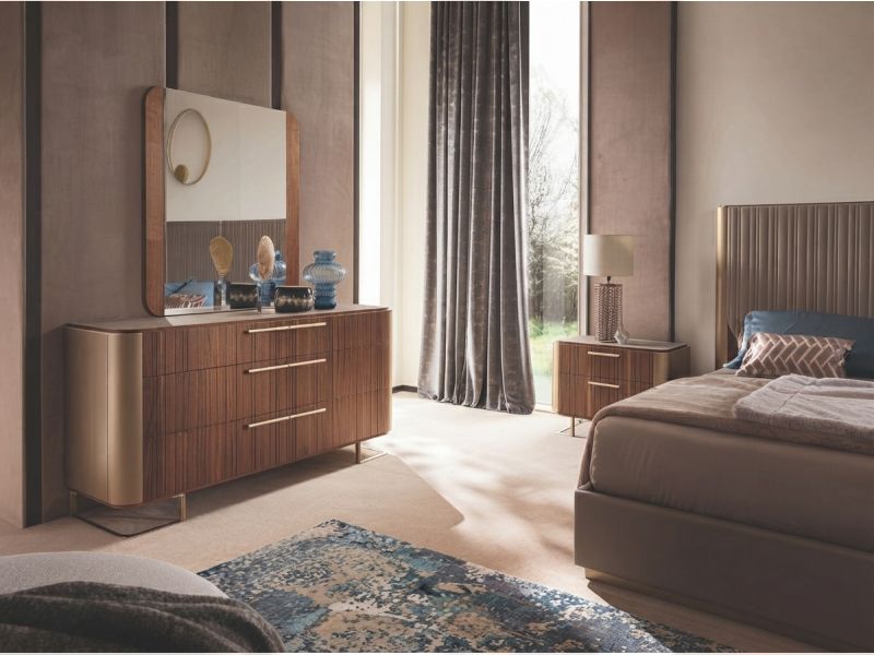Hera Dresser
