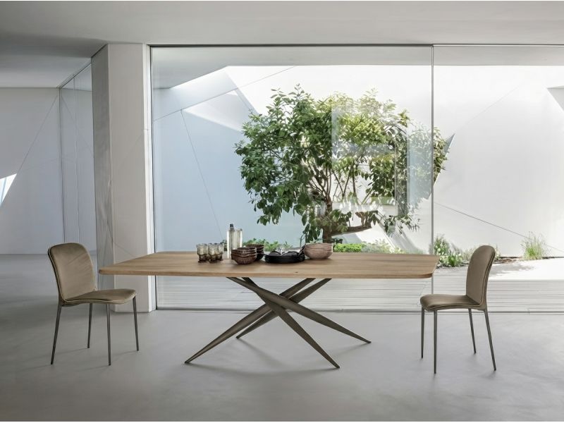 Tiffany Table