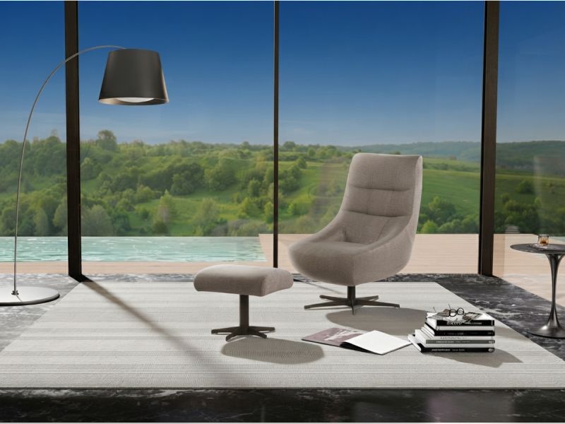 Giulia Armchair