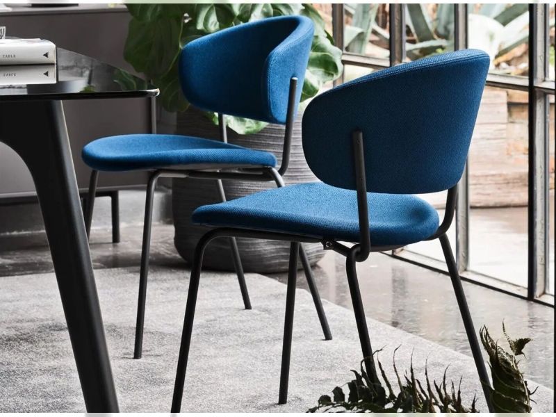 Desy Chair