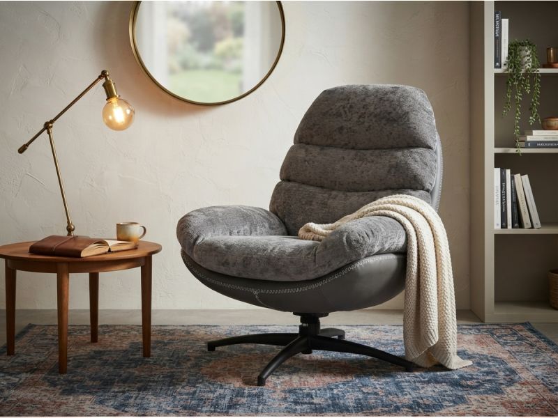 S-Giselle Armchair