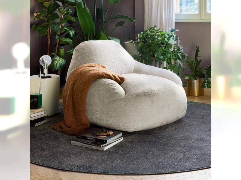 Tender Armchair