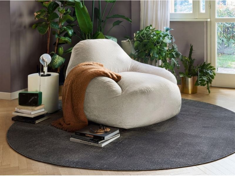 Tender Armchair