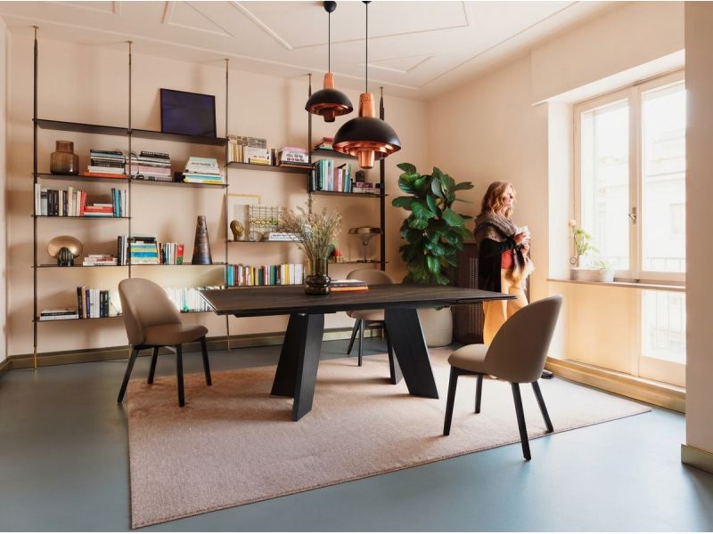 Victor Table
