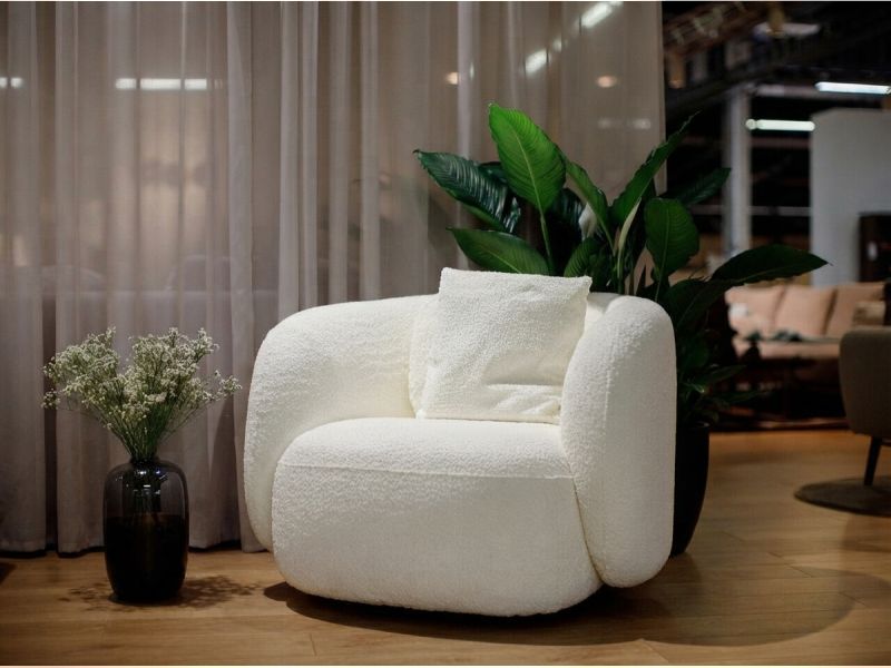 Domani Armchair