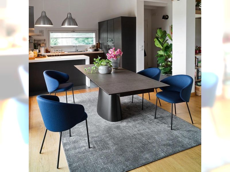 Ellisse Table