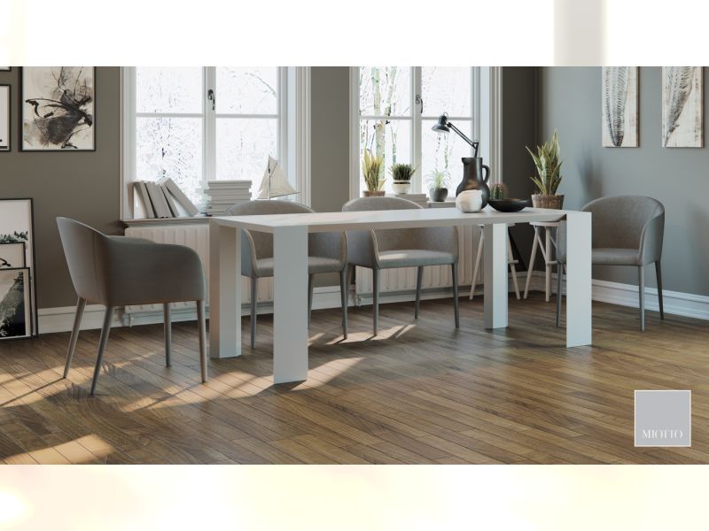 Soriano Table