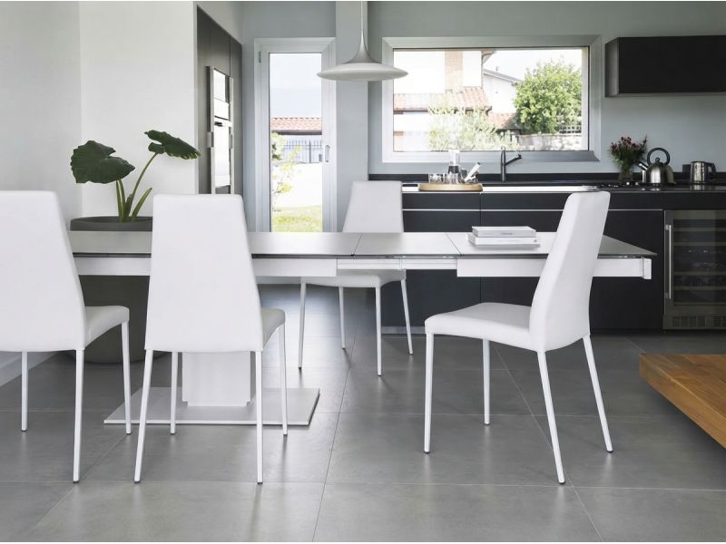 Aida Chair